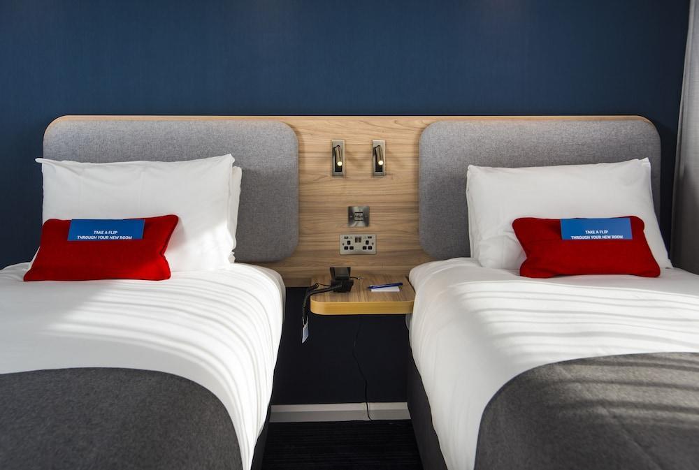 Holiday Inn Express Portsmouth - North By Ihg Exterior foto