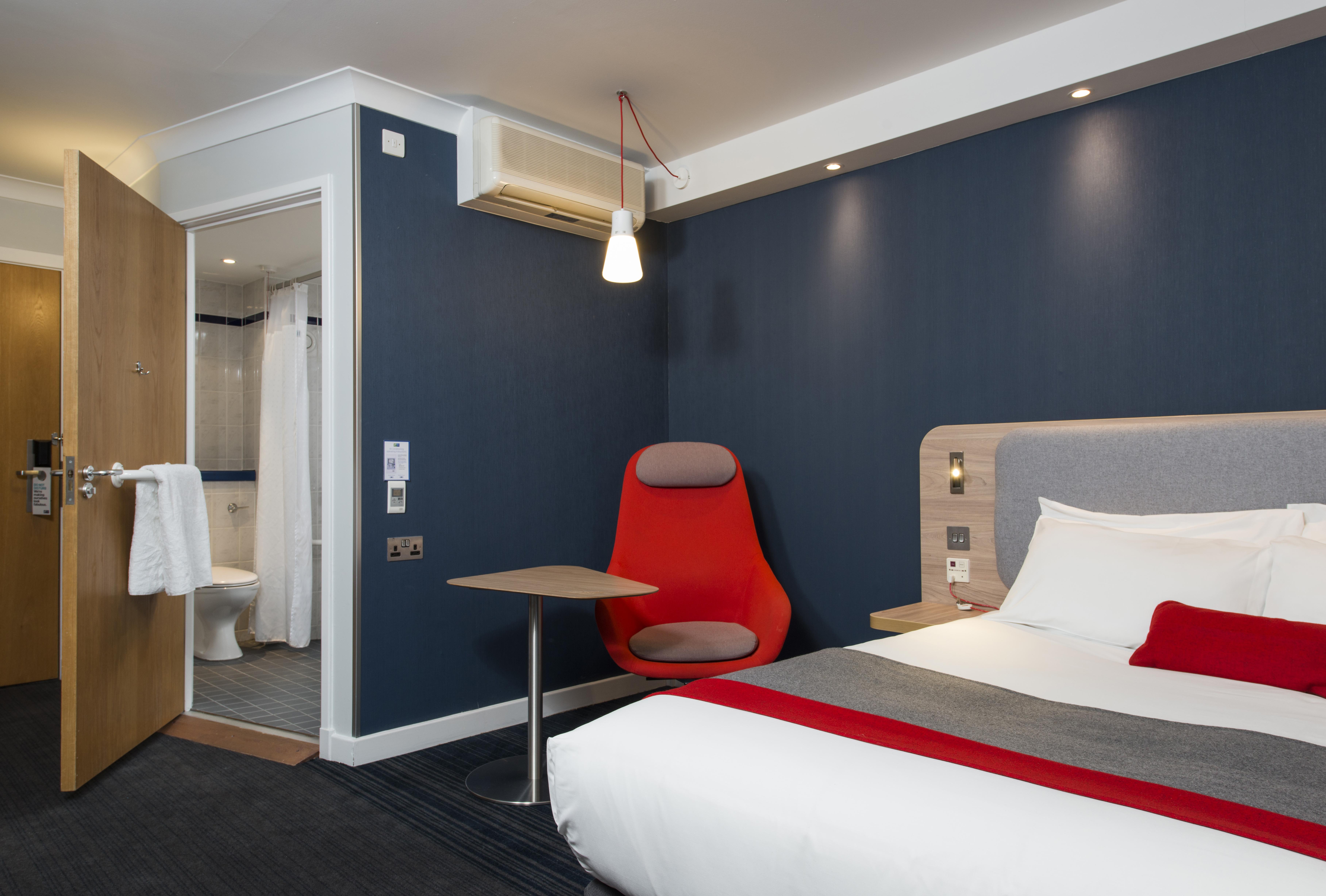 Holiday Inn Express Portsmouth - North By Ihg Exterior foto