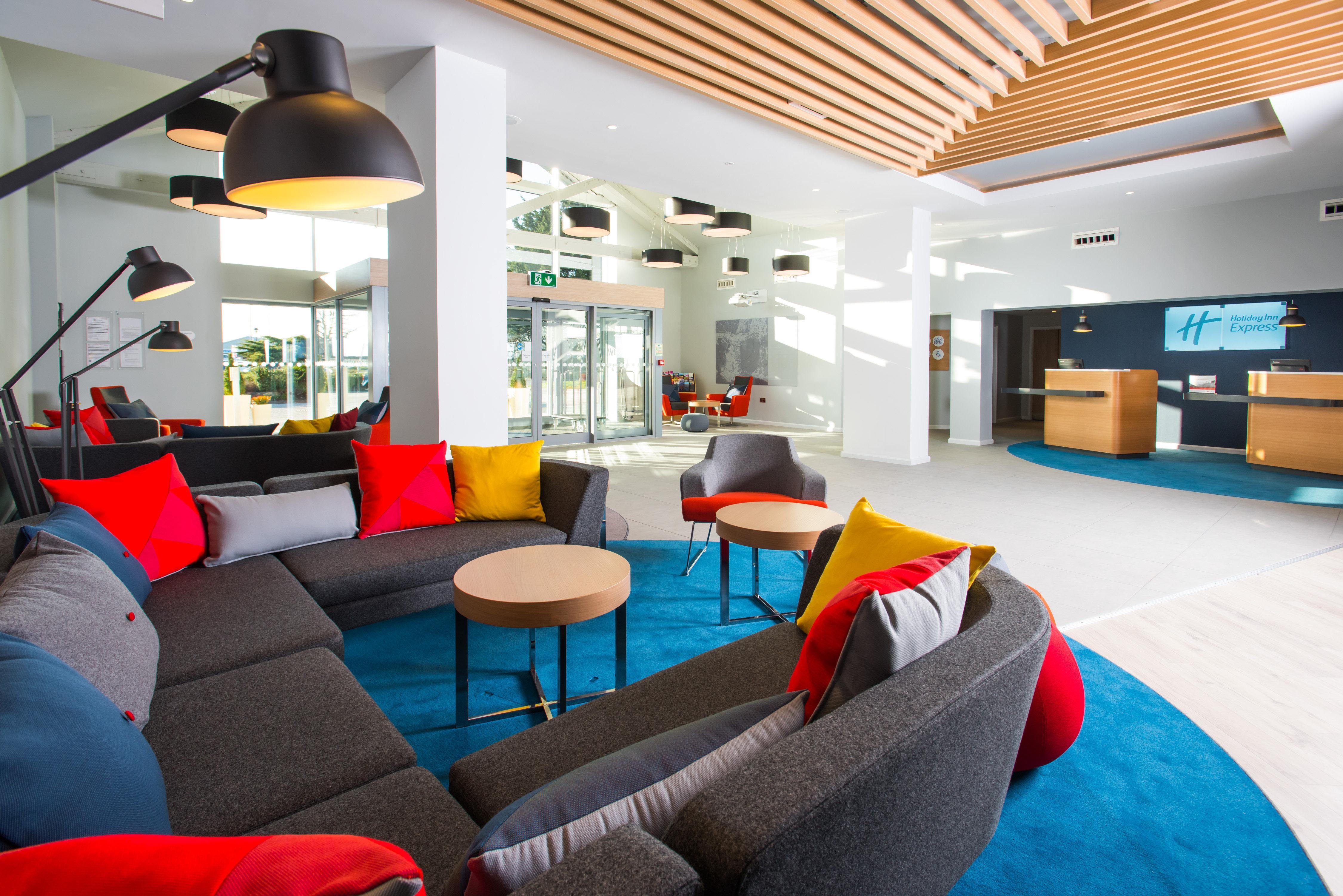 Holiday Inn Express Portsmouth - North By Ihg Exterior foto