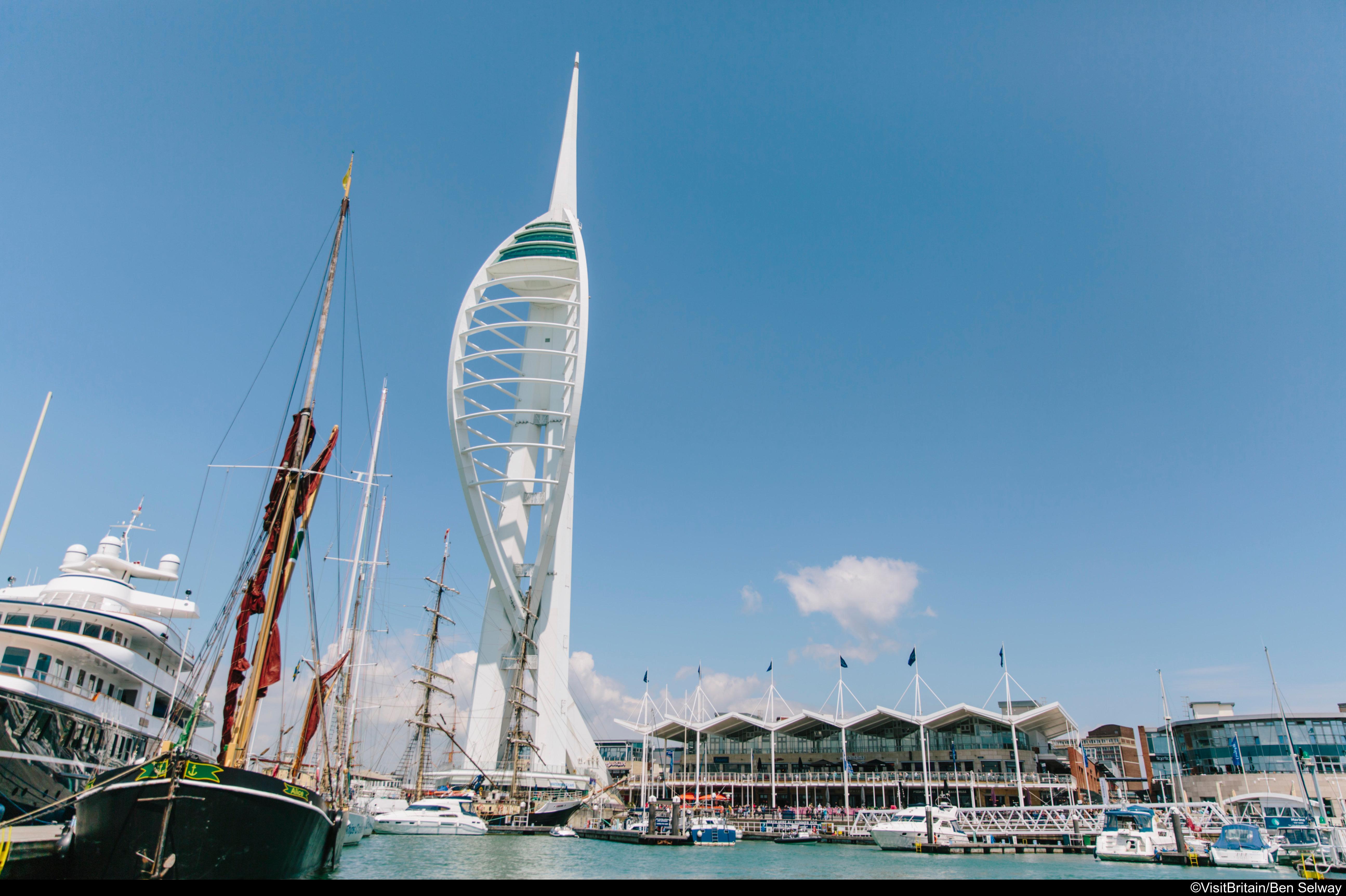 Holiday Inn Express Portsmouth - North By Ihg Exterior foto