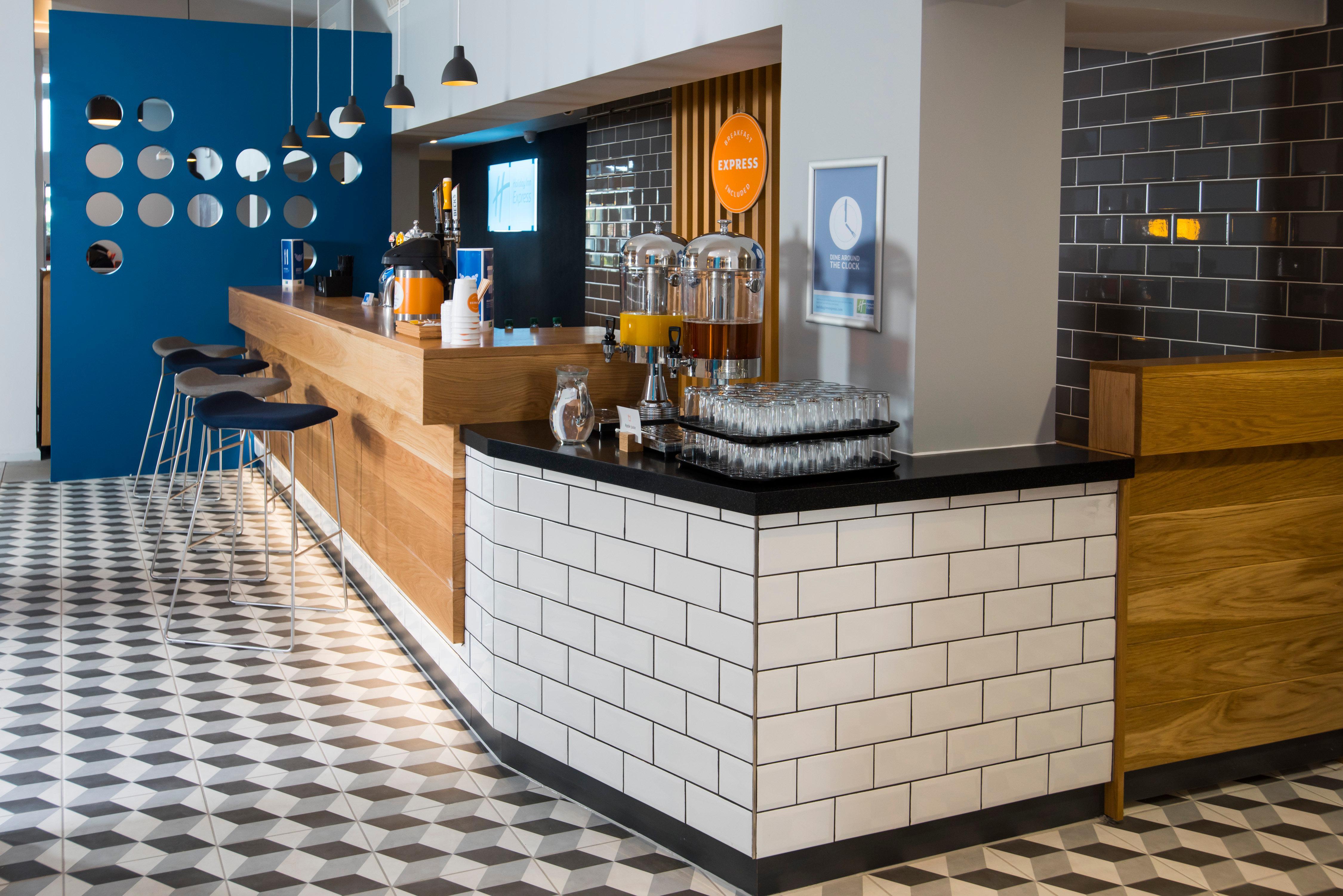 Holiday Inn Express Portsmouth - North By Ihg Exterior foto